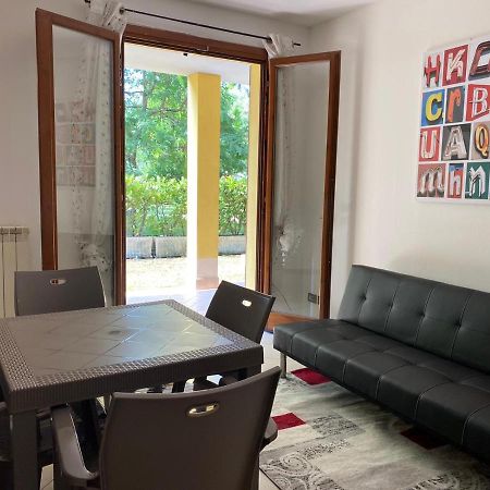 Appartamento Il Faro Con Giardino In Residence Con Piscina Desenzano del Garda Exterior foto