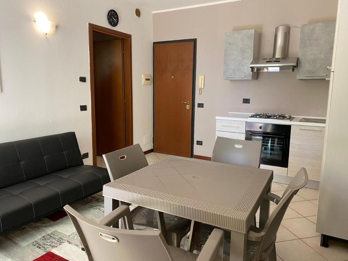 Appartamento Il Faro Con Giardino In Residence Con Piscina Desenzano del Garda Exterior foto