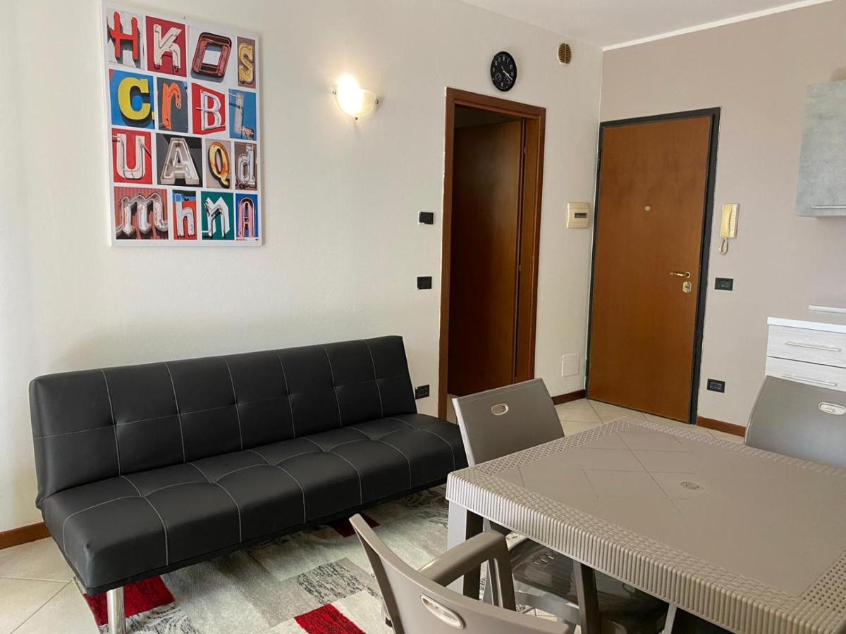 Appartamento Il Faro Con Giardino In Residence Con Piscina Desenzano del Garda Exterior foto