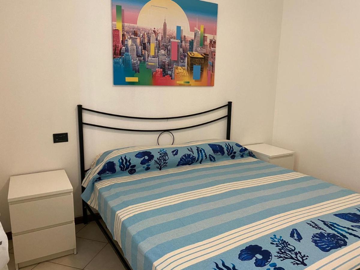 Appartamento Il Faro Con Giardino In Residence Con Piscina Desenzano del Garda Exterior foto